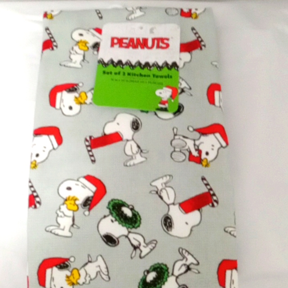 Peanuts Christmas kitchen towel set